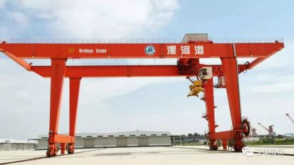   衛(wèi)華起重，飛天入海！